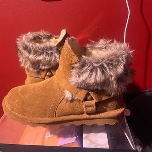 Cozy Tan Boots with Faux Fur Trim